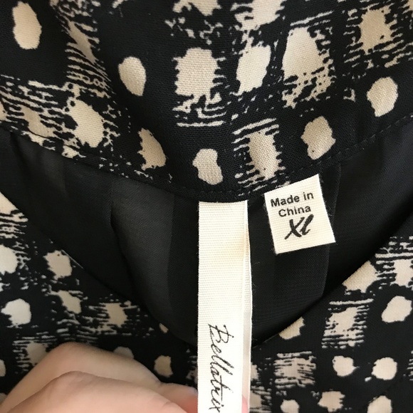 Black/cream short sleeve sheer back Bellatrix top - Picture 2 of 6